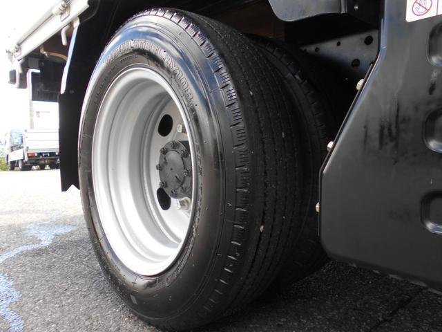 
								ISUZU ELF TRUCK full									