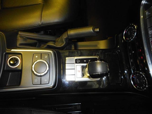 
								Mercedes full									