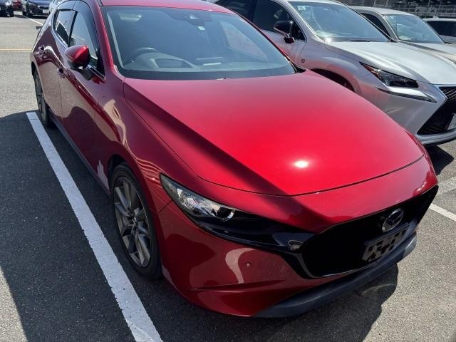 
								MAZDA3 FASTBACK full									