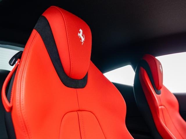
								FERRARI full									