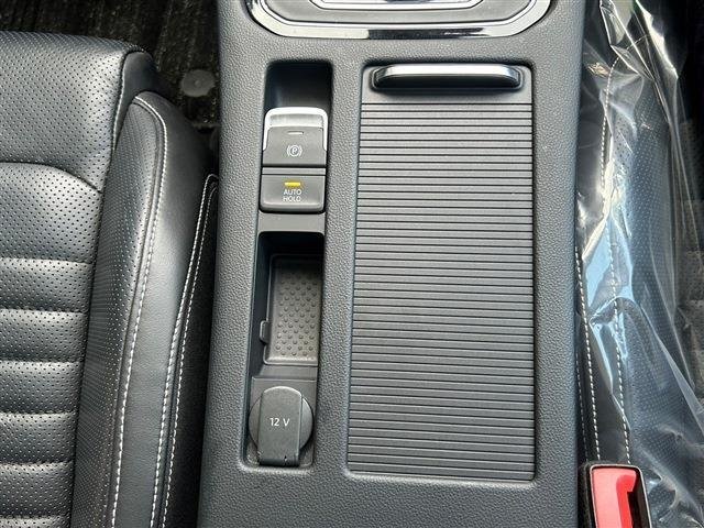 
								VOLKSWAGEN PASSAT VARIANT full									
