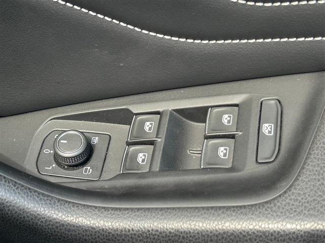 
								VOLKSWAGEN PASSAT VARIANT full									