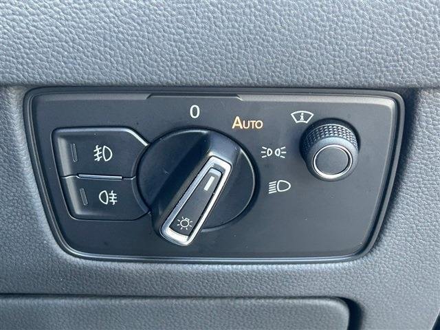 
								VOLKSWAGEN PASSAT VARIANT full									
