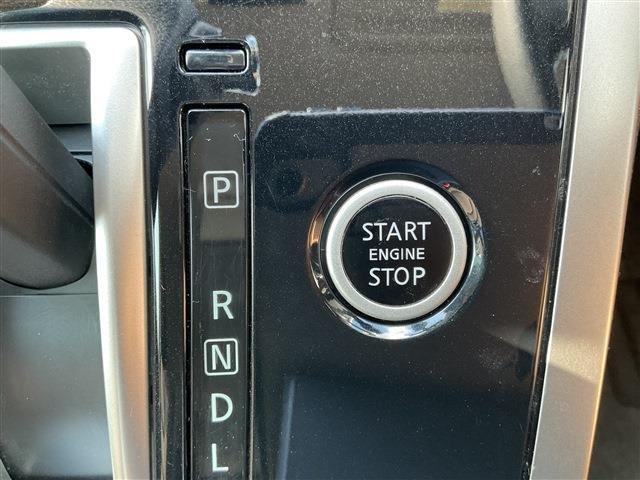 
								NISSAN SERENA full									