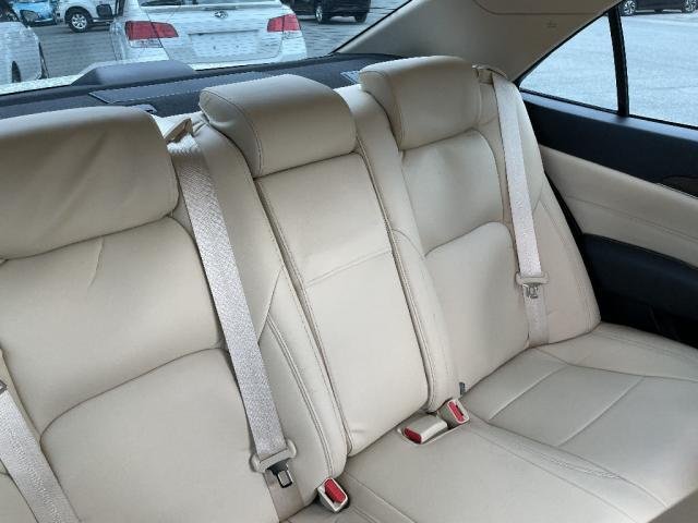 
								TOYOTA CROWN HYBRID full									