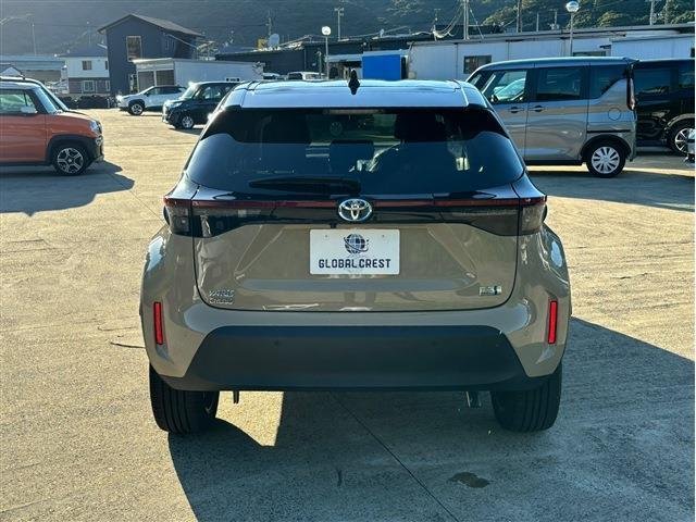 
								TOYOTA YARIS CROSS full									