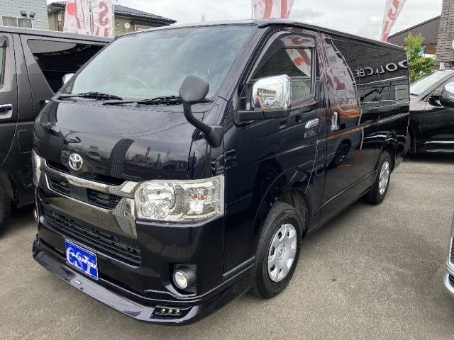
								TOYOTA HIACE VAN full									