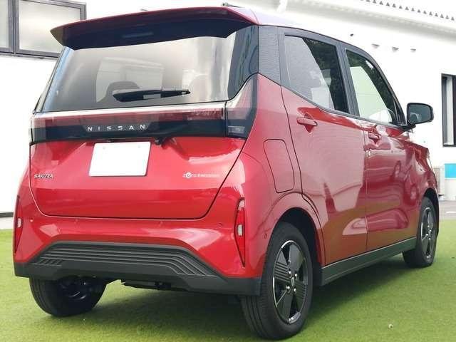 
								NISSAN full									
