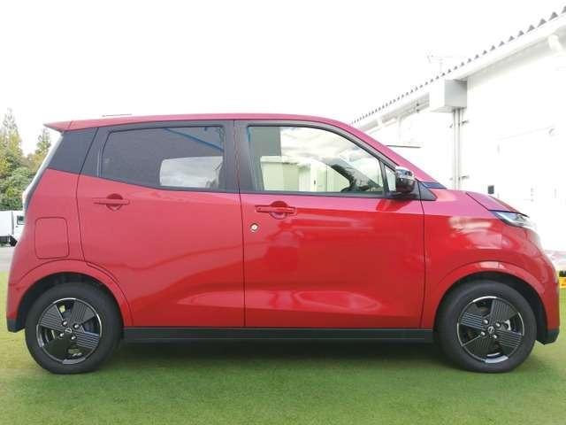 
								NISSAN full									