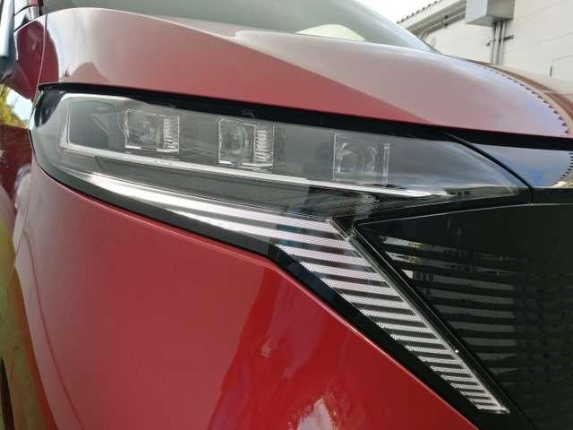 
								NISSAN full									