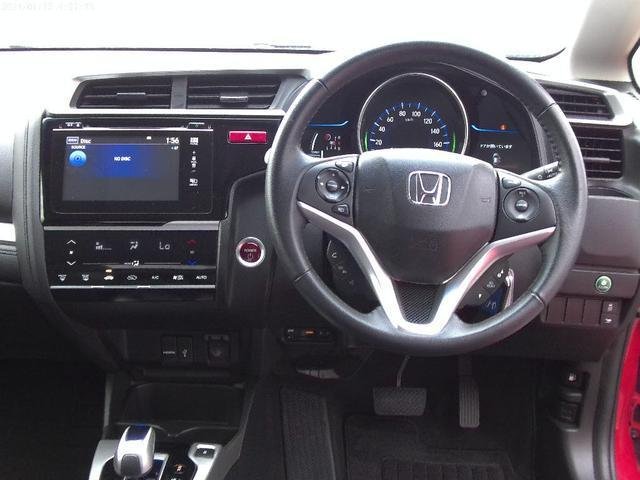 
								HONDA FIT HYBRID full									