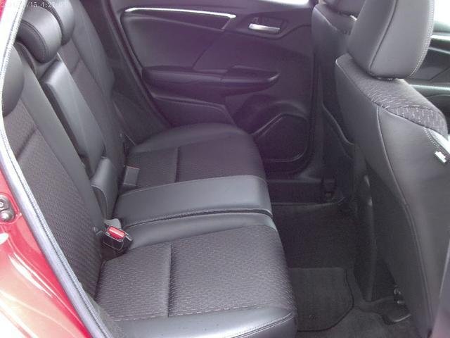 
								HONDA FIT HYBRID full									