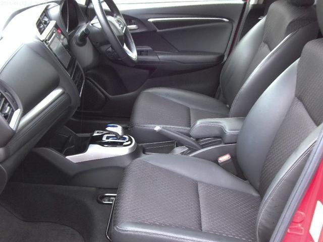 
								HONDA FIT HYBRID full									