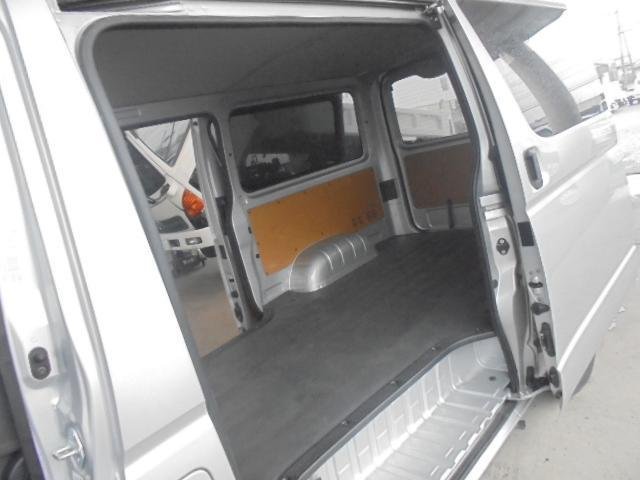 
								TOYOTA REGIUS ACE VAN full									
