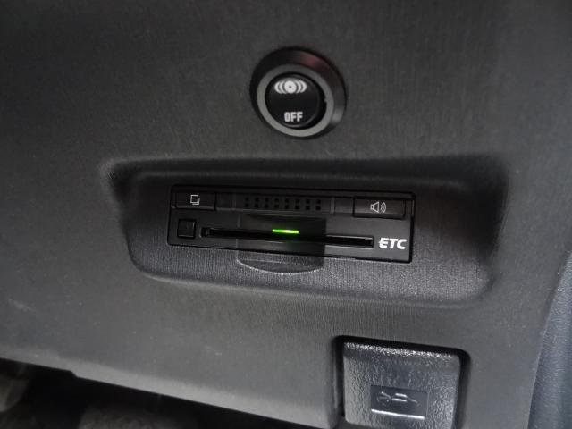 
								TOYOTA PRIUS full									