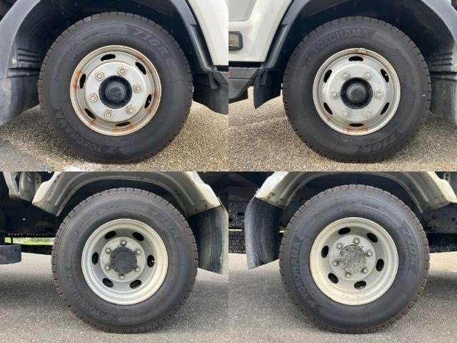 
								ISUZU FORWARD full									
