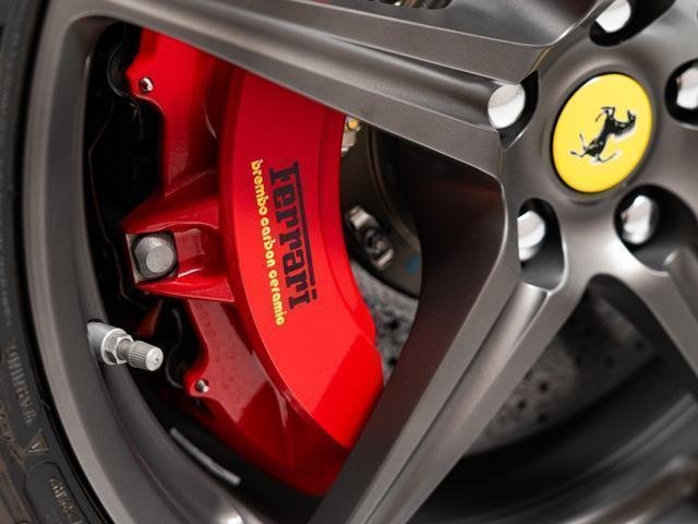 
								Ferrari full									