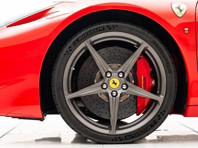 
								Ferrari full									