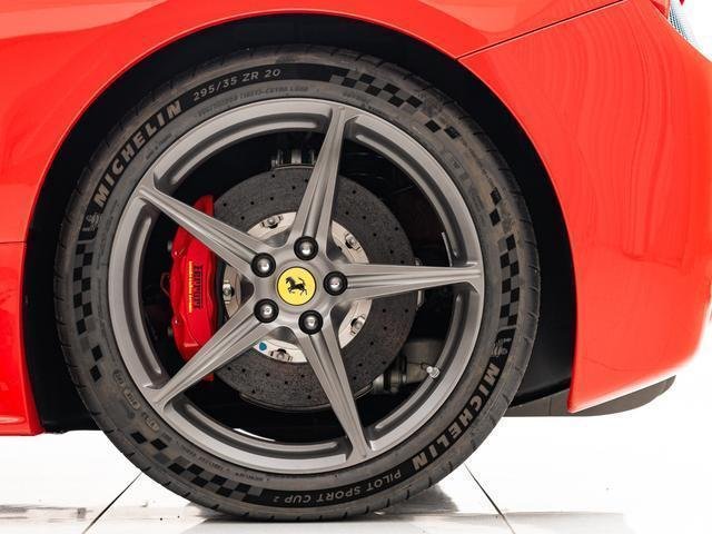 
								Ferrari full									