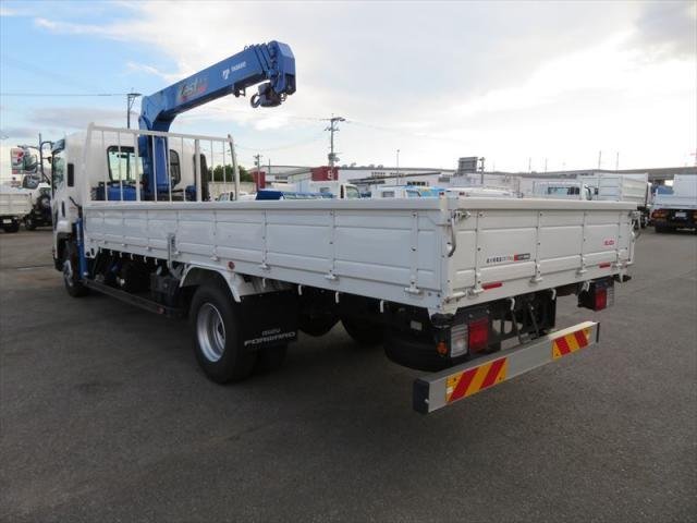 
								ISUZU FORWARD full									