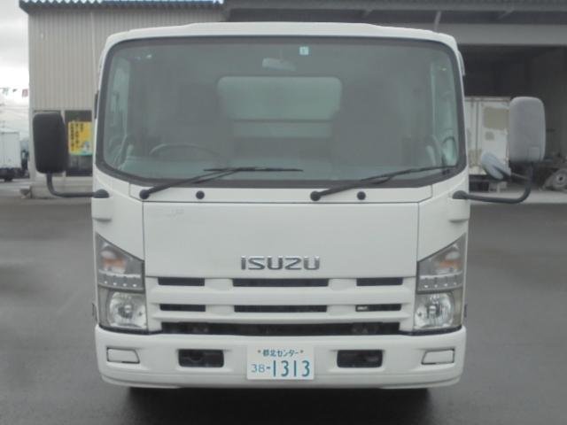 
								ISUZU ELF TRUCK full									