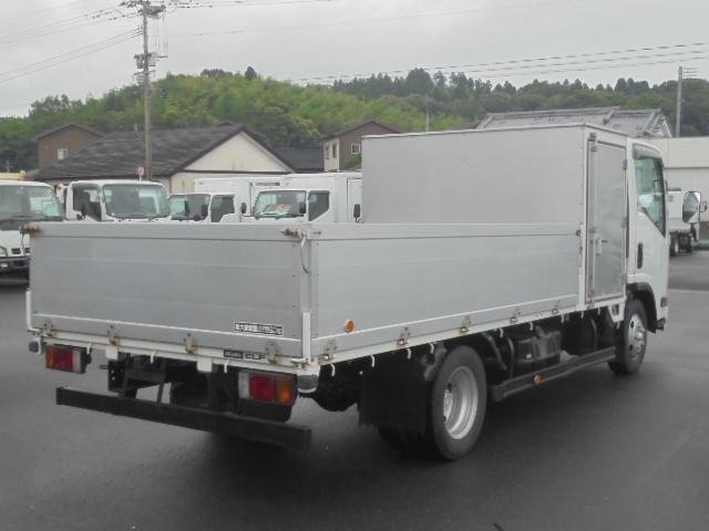 
								ISUZU ELF TRUCK full									