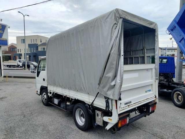
								ISUZU ELF TRUCK full									