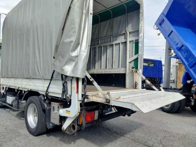 
								ISUZU ELF TRUCK full									