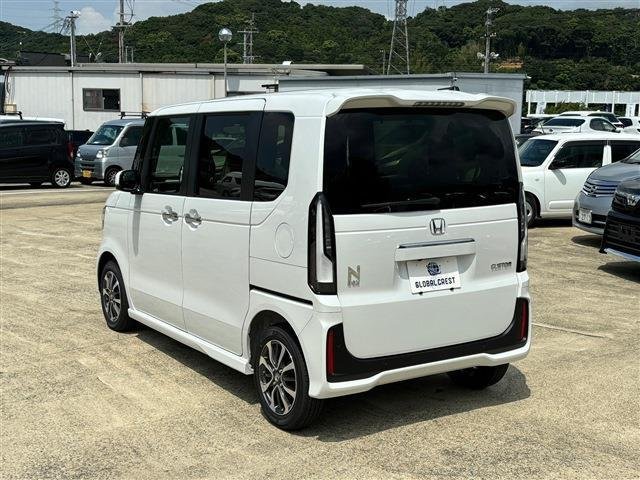 
								HONDA N-BOX full									