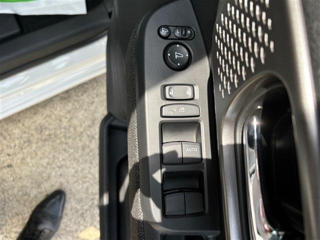 
								HONDA N-BOX full									