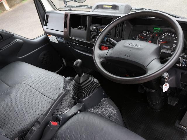 
								ISUZU ELF TRUCK full									