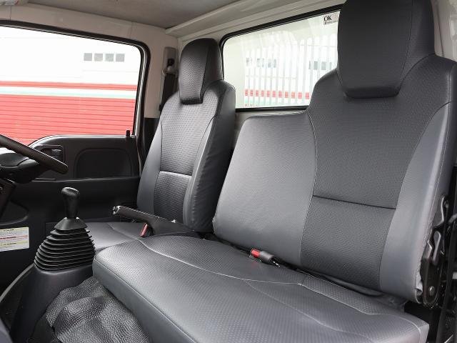 
								ISUZU ELF TRUCK full									