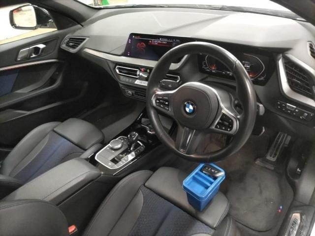 
								BMW 1 SERIES full									