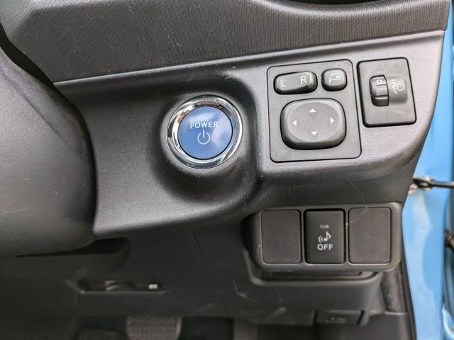 
								TOYOTA AQUA full									