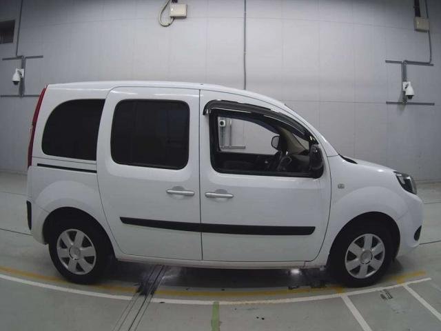 
								RENAULT full									
