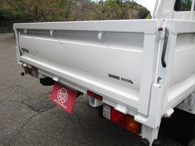 
								MAZDA BONGO TRUCK full									