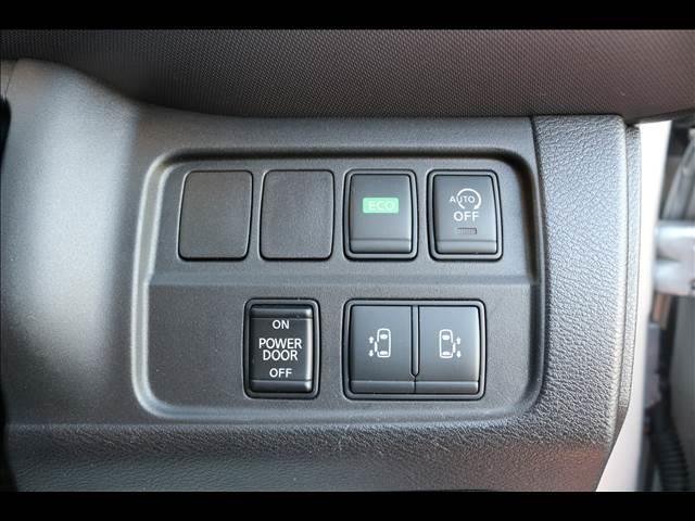 
								NISSAN SERENA full									