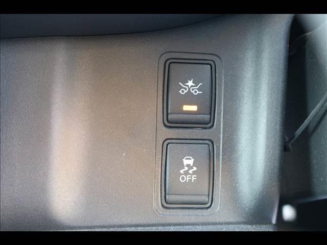
								NISSAN SERENA full									
