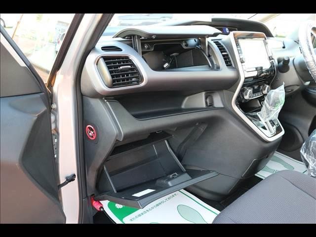 
								NISSAN SERENA full									