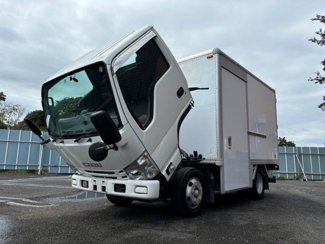 
								ISUZU ELF TRUCK full									
