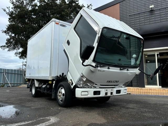 
								ISUZU ELF TRUCK full									