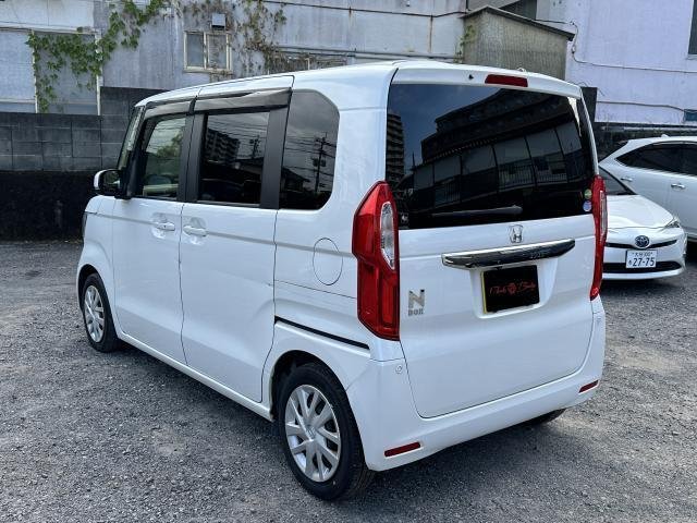 
								HONDA N-BOX full									