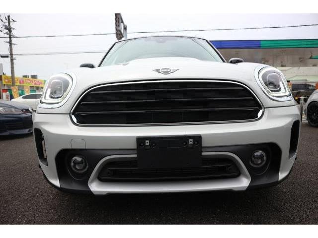 
								Mini Cooper crossover full									
