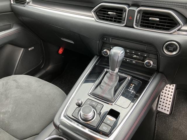 
								MAZDA CX-8 full									
