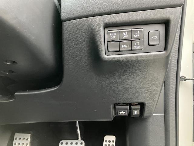 
								MAZDA CX-8 full									