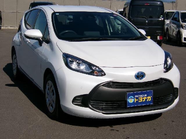 
								TOYOTA AQUA full									