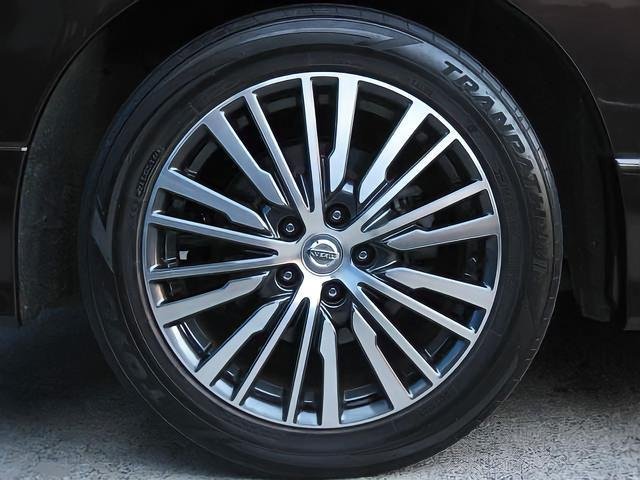 
								NISSAN ELGRAND full									