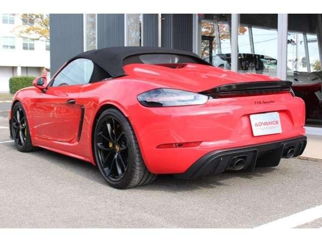 
								PORSCHE full									