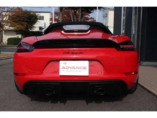 
								PORSCHE full									