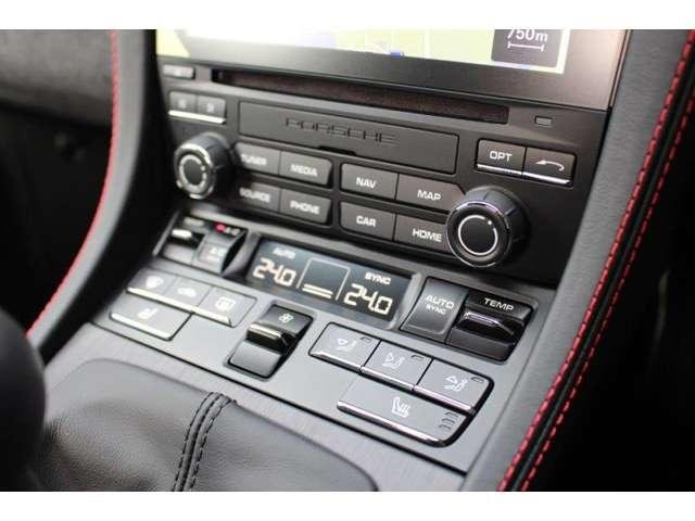 
								PORSCHE full									